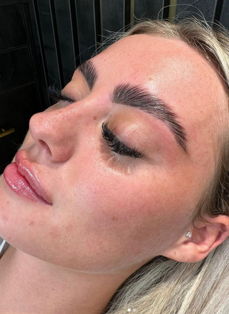 Girl with Lamination brows as a finished treatment example